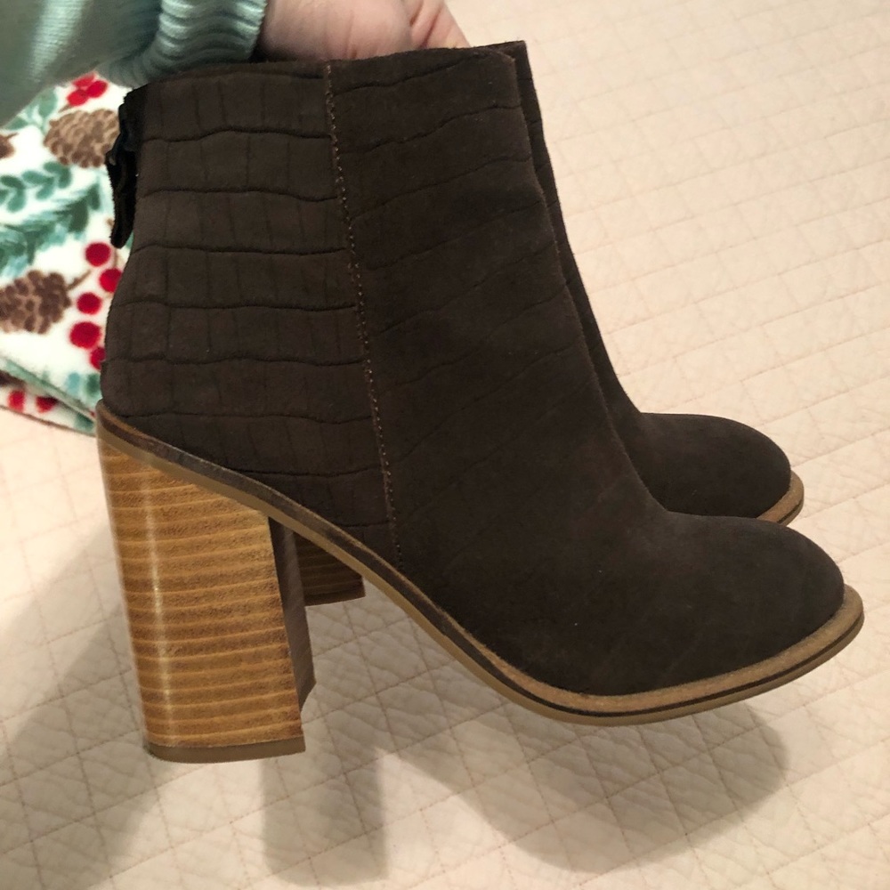Kelsi  Dagger Brown Heeled Boots
